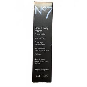 No7 Beautifully Matte Foundation MOCHA